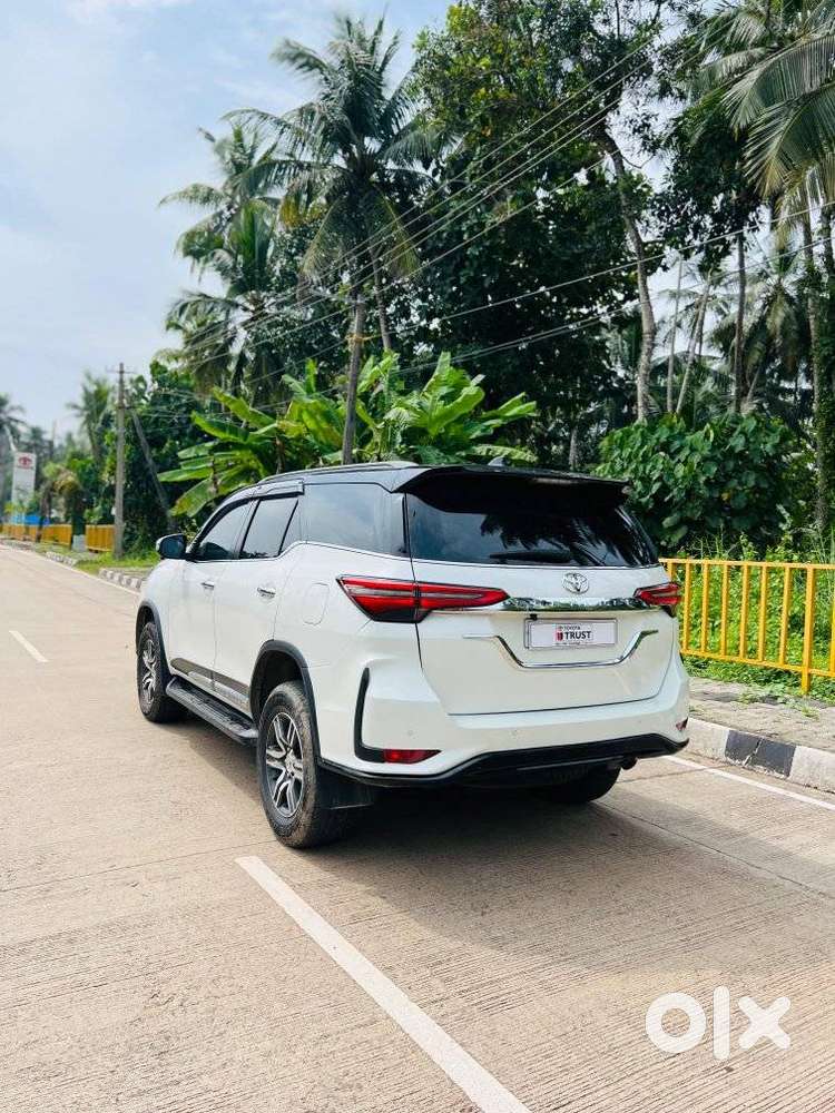 Toyota Fortuner Legender 4x2 At 2.8, 2022, Diesel