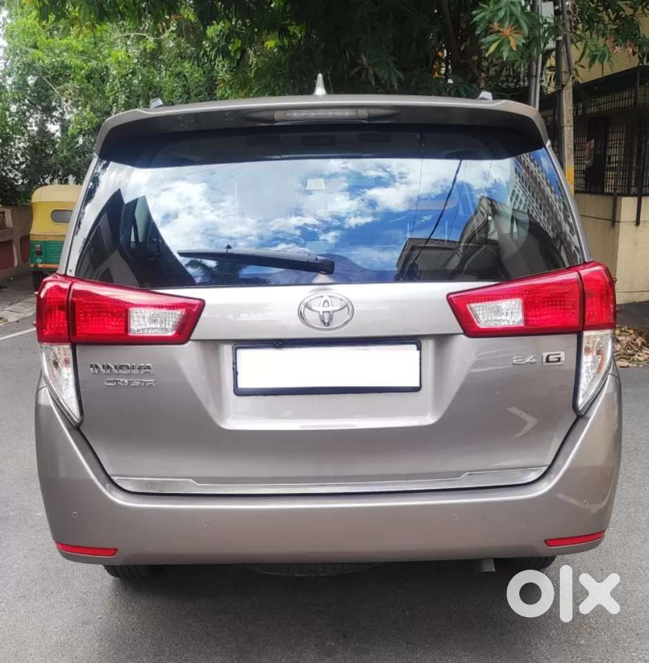 Toyota Innova Crysta 2.4 G Mt 7 Str, 2022, Diesel