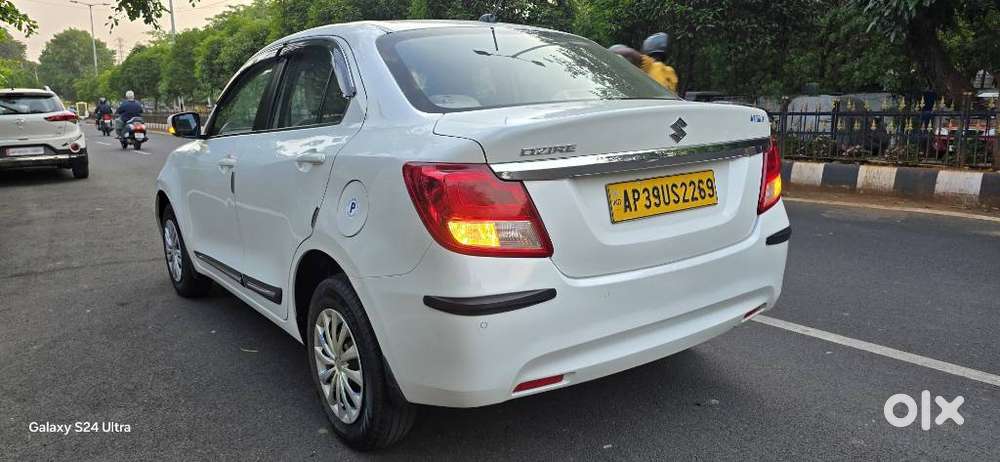 Maruti Suzuki Dzire 1.2 Vxi, 2023, Petrol