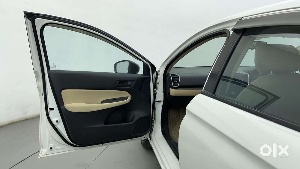 Honda City I-vtec V, 2023, Petrol