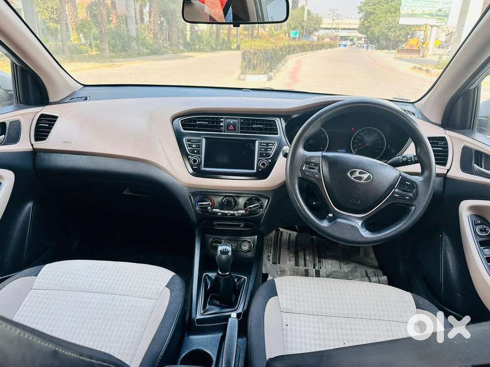 Hyundai I20 Sportz Petrol 2019