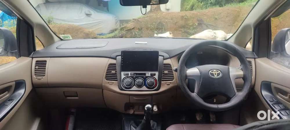 Toyota Innova 2015 Diesel 146000 Km Driven