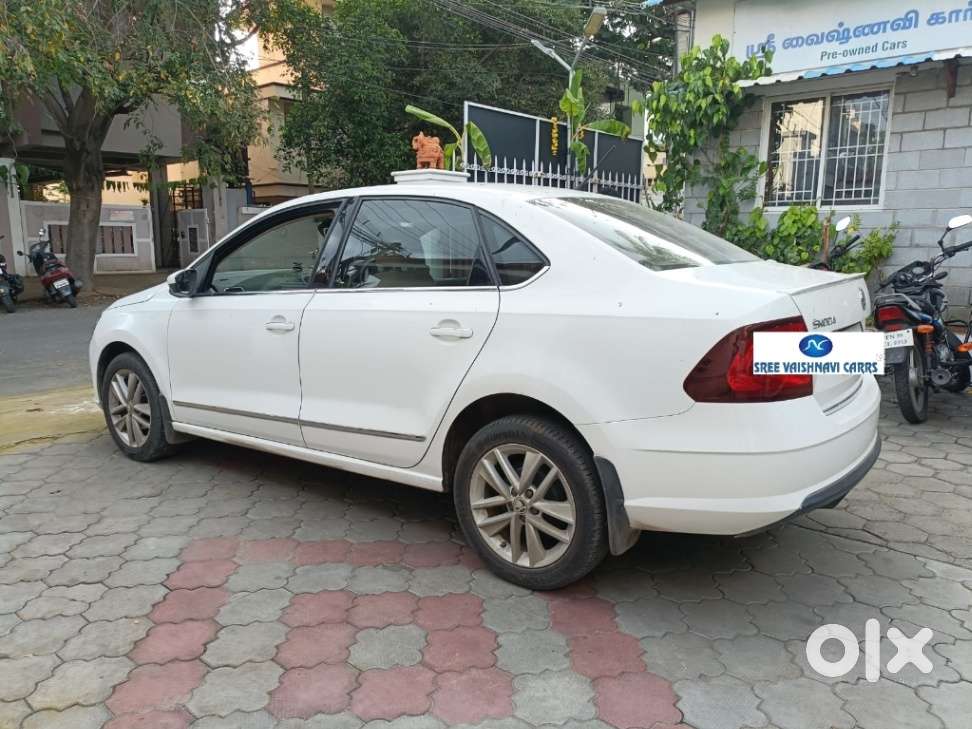 Skoda Rapid 1.6 Mpi At Style, 2019, Petrol