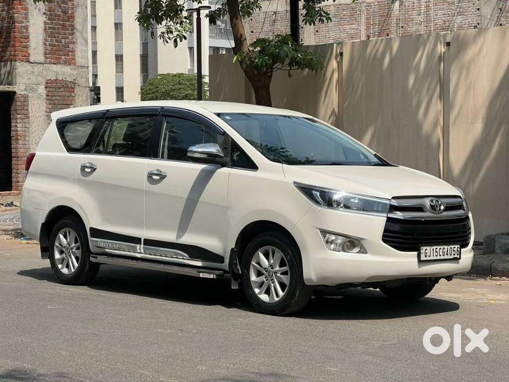 Toyota Innova Crysta 2.8z Automatic, 2017, Diesel