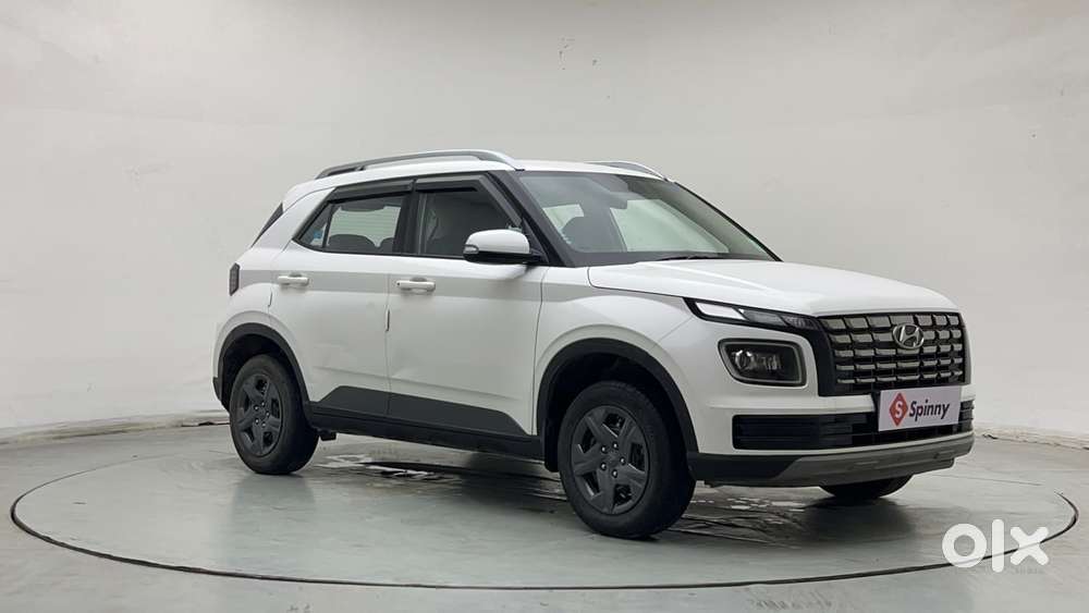 Hyundai Venue 1.2 S (o), 2023, Petrol