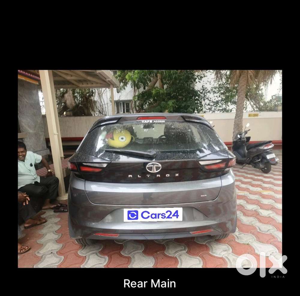 Tata Altroz Petrol 2023