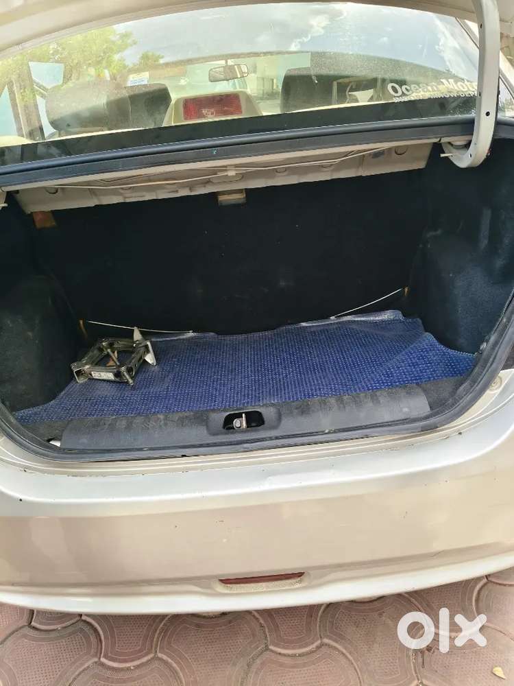 Maruti Suzuki Dzire 2015