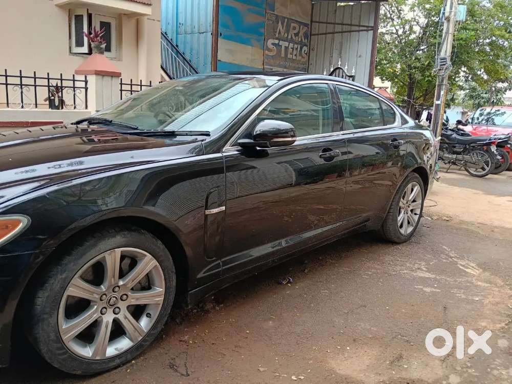 Jaguar Xf Diesel Automatic 2010 150000 Km Driven