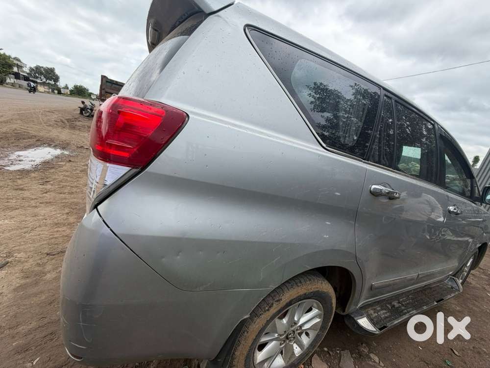 Toyota Innova Crysta 2017