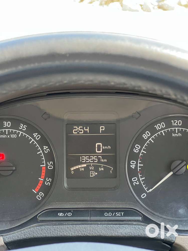 Skoda Rapid 1.5 Tdi Elegance Plus Diesel Automatic