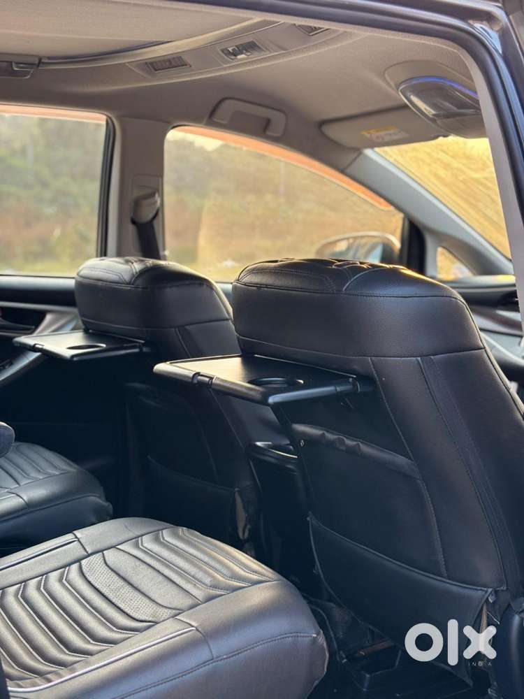 Toyota Innova Crysta 2.4 V, 2018