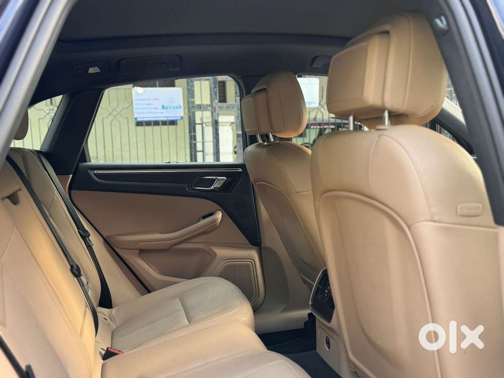 Porsche Macan 2.0 Petrol, 2022, Petrol