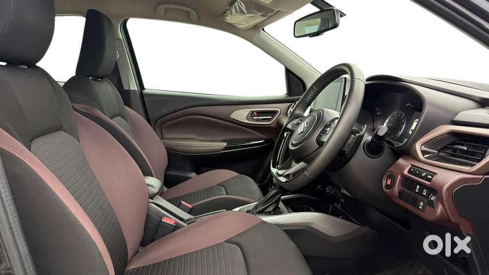 Maruti Suzuki Fronx Alpha 1.0l Turbo 6 At, 2025, Petrol