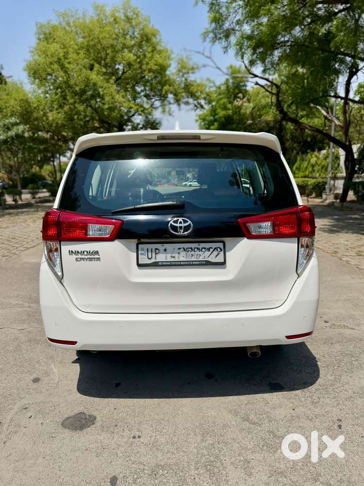 Toyota Innova Crysta [2020-ongoing] 2.7 Gx Mt 8 Str, 2023, Diesel