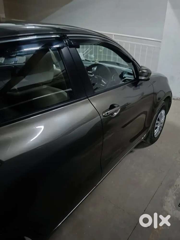 Maruti Suzuki Swift Dzire 2022 Petrol 13850 Km Driven