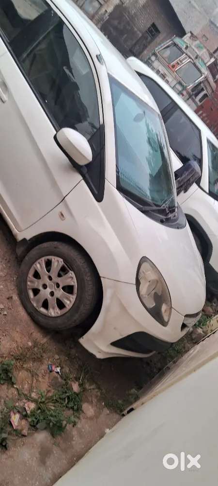 Honda Brio Petrol 2012
