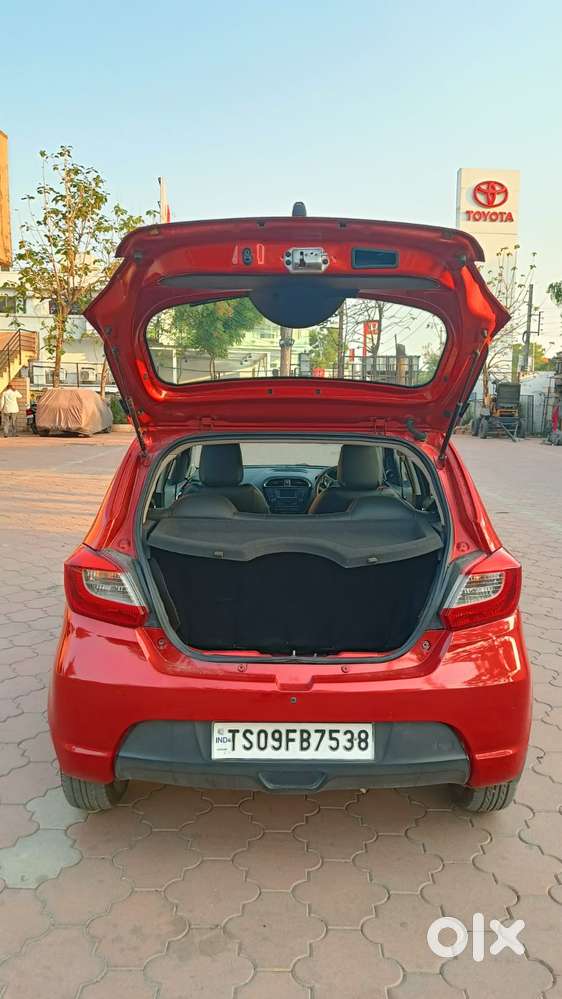 Tata Tiago 1.2 Revotron Xza, 2018