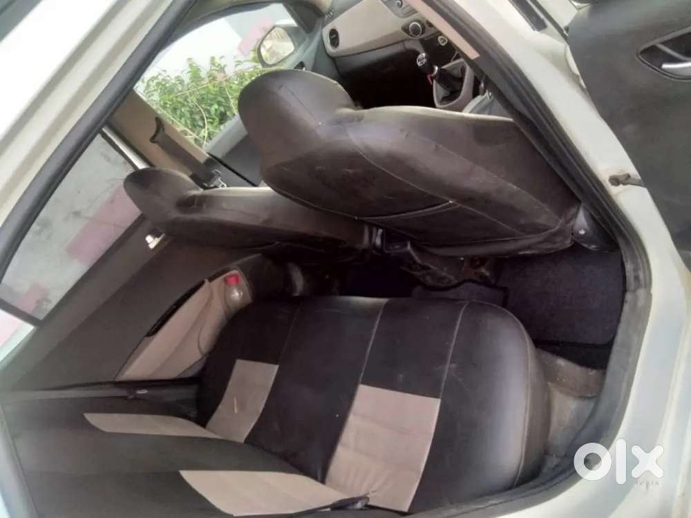 Hyundai Grand I10 2016 Petrol 79500 Km Driven