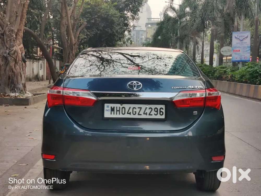 Toyota Corolla Altis 1.8 J Pure Petrol Engine