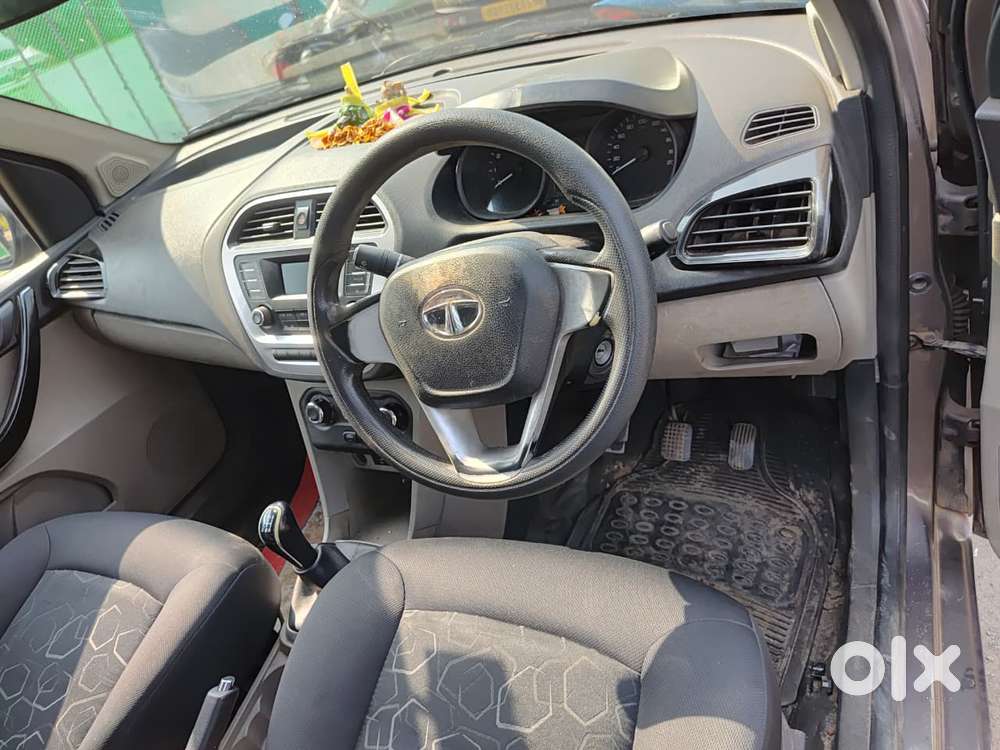 Tata Tiago 1.2 Revotron Xt, 2017, Petrol
