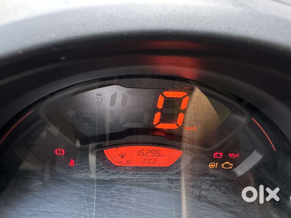 Maruti Suzuki S-presso Vxi, 2024, Petrol