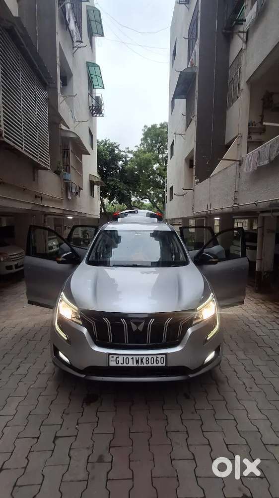 Mahindra Xuv700 Ax 3 2023