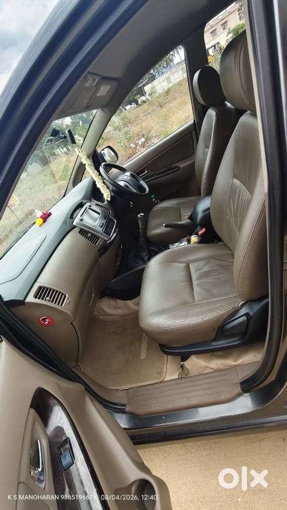 Toyota Innova 2.5 Zx 7 Str Bs-iv, 2015, Diesel