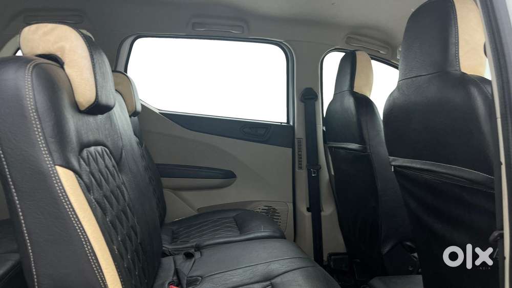 Renault Triber Rxt, 2024, Petrol