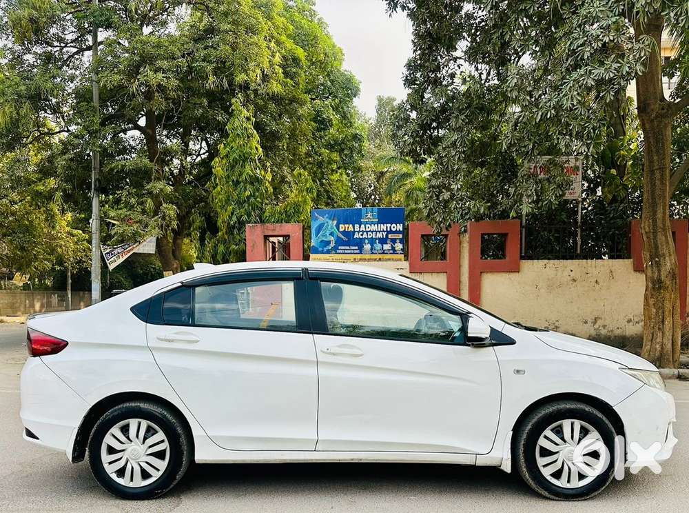 Honda City Petrol Manual 2015 Single Owner