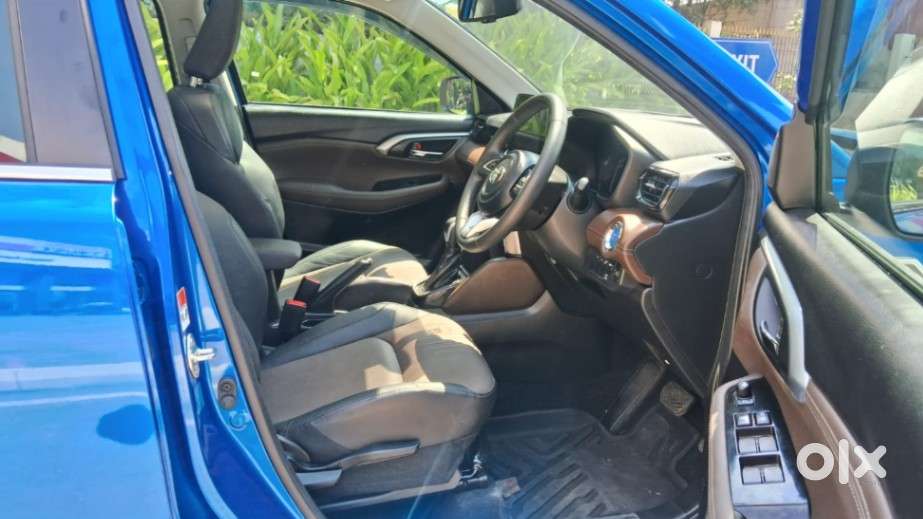 Toyota Urban Cruiser Hyryder 1.5 V Hybrid, 2025, Petrol