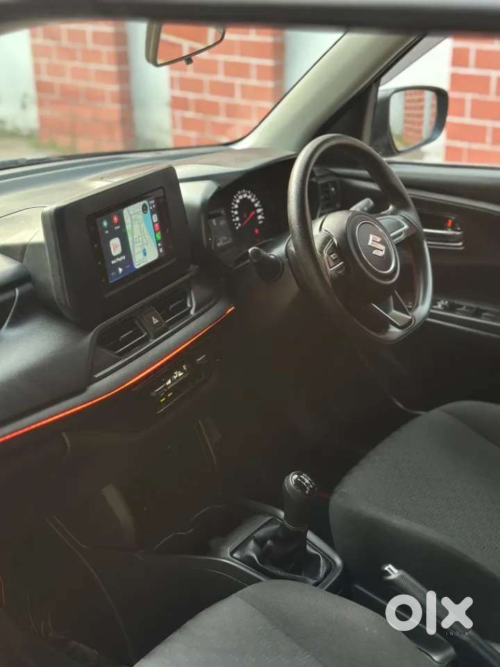 Maruti Suzuki Swift Vxi, 2025, Petrol