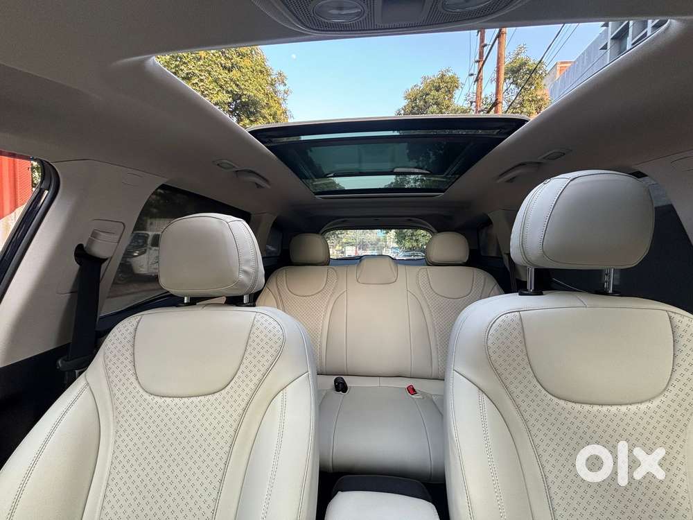 Mahindra Xuv700 2.0 Ax 5 Petrol At Str, 2022, Petrol