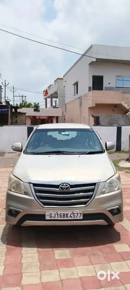 Toyota Innova Diesel 2014