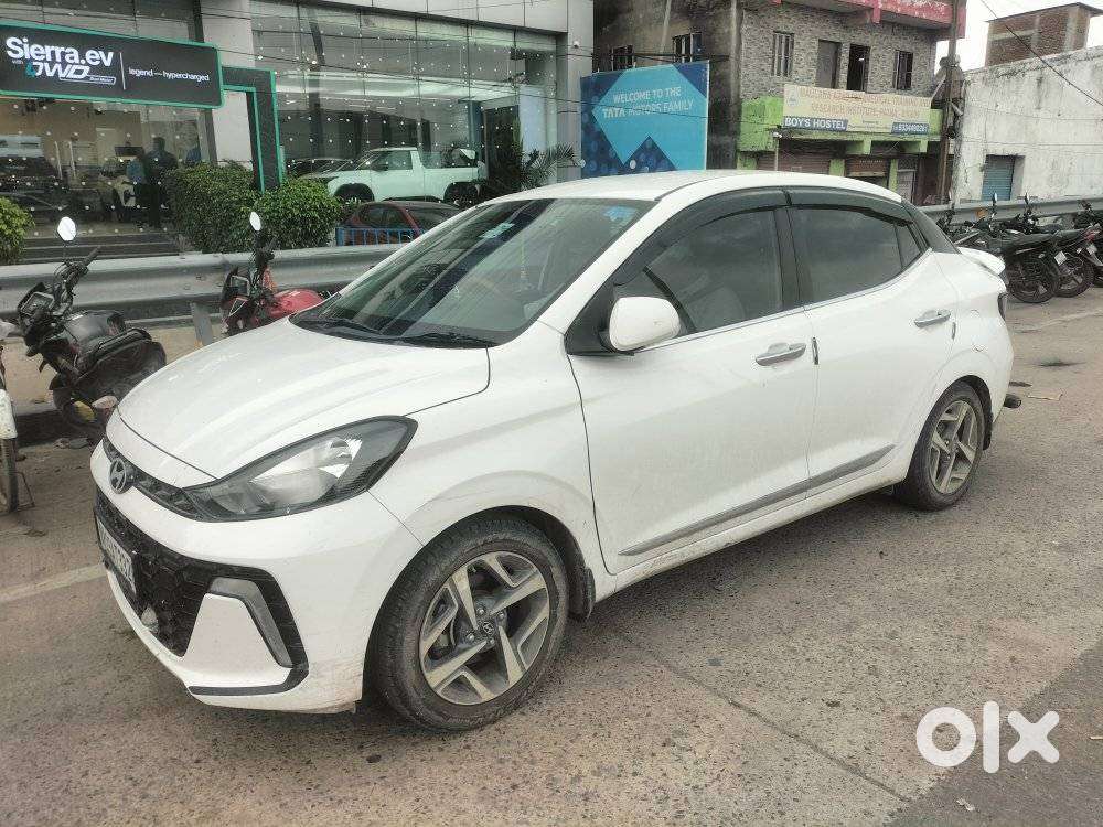 Hyundai Aura 1.2 Sx Cng, 2024, Cng & Hybrids
