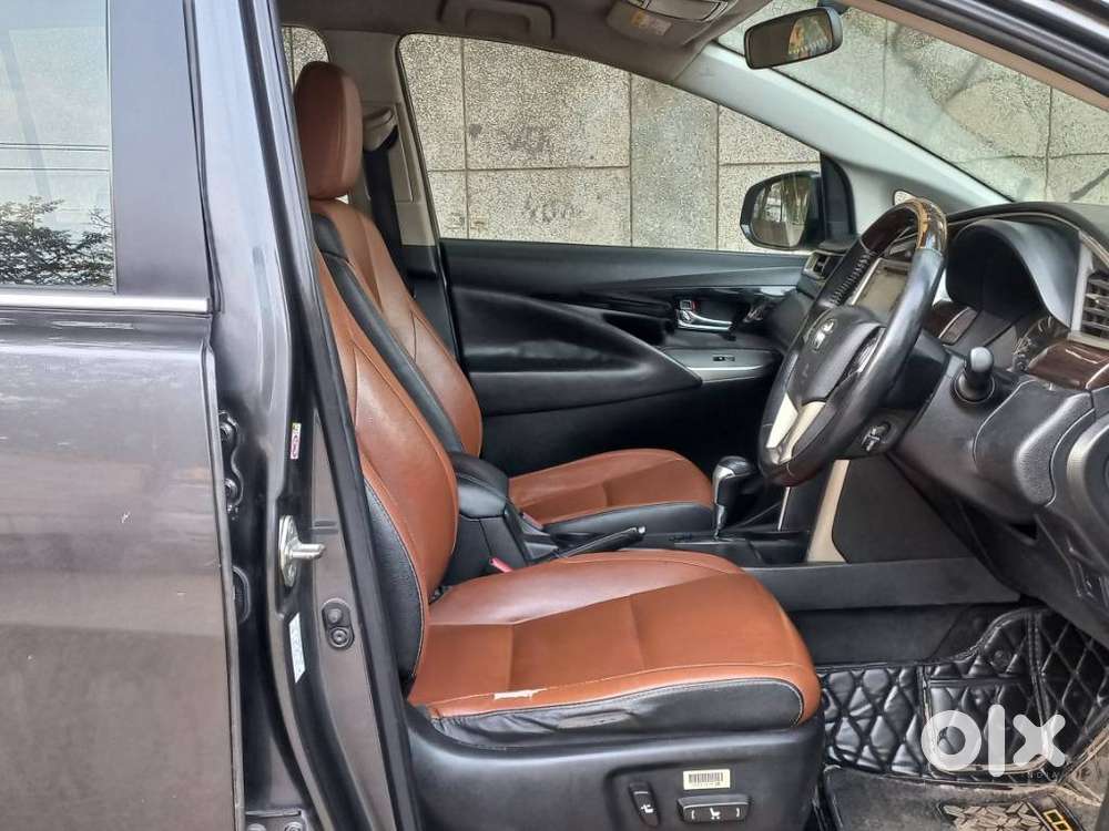 Toyota Innova Crysta 2.8 Zx At 7 Seater, 2019, Diesel