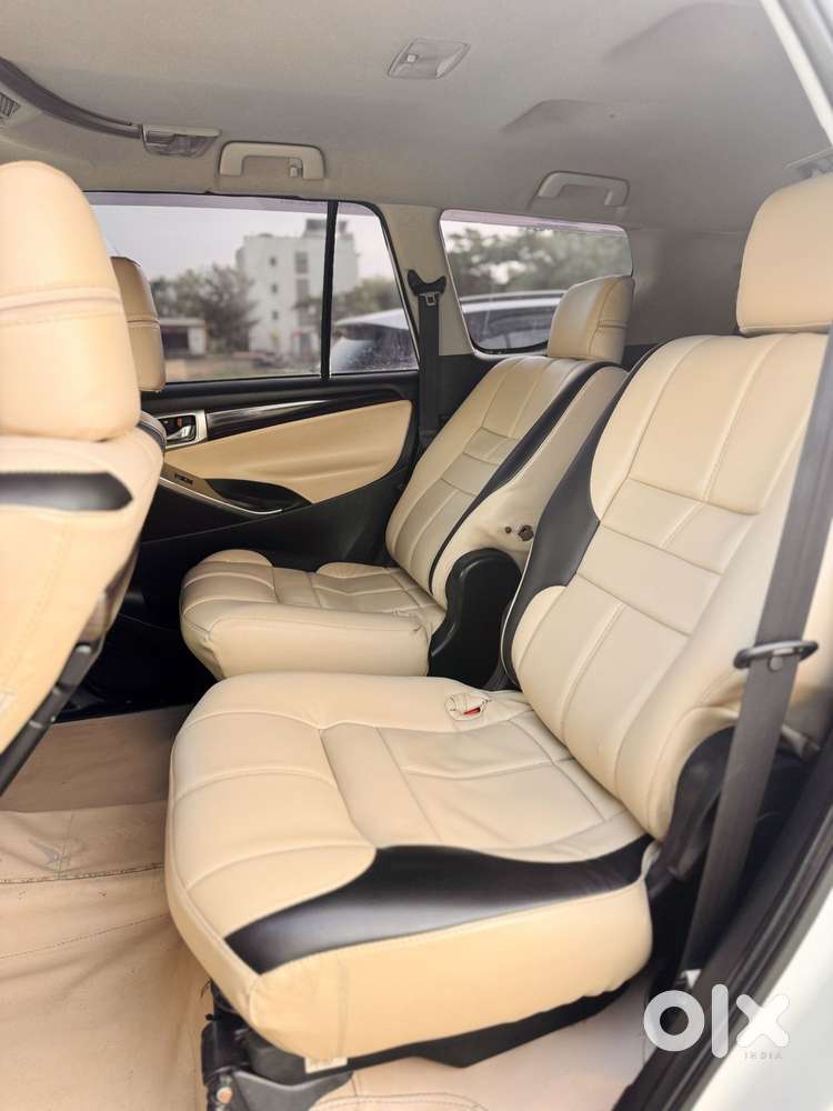 Toyota Innova Crysta