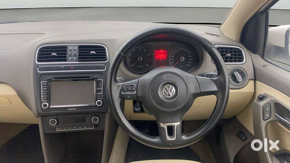 Volkswagen Vento 2010-2013 Petrol Highline, 2014, Petrol