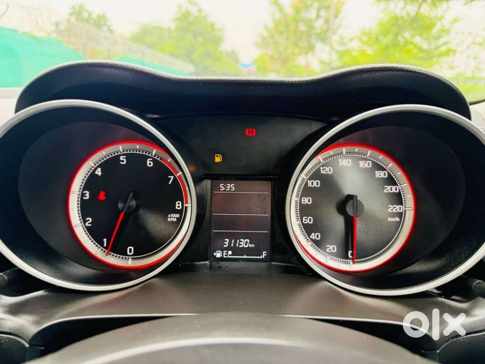 Maruti Suzuki Swift Vxi Optional, 2022, Petrol