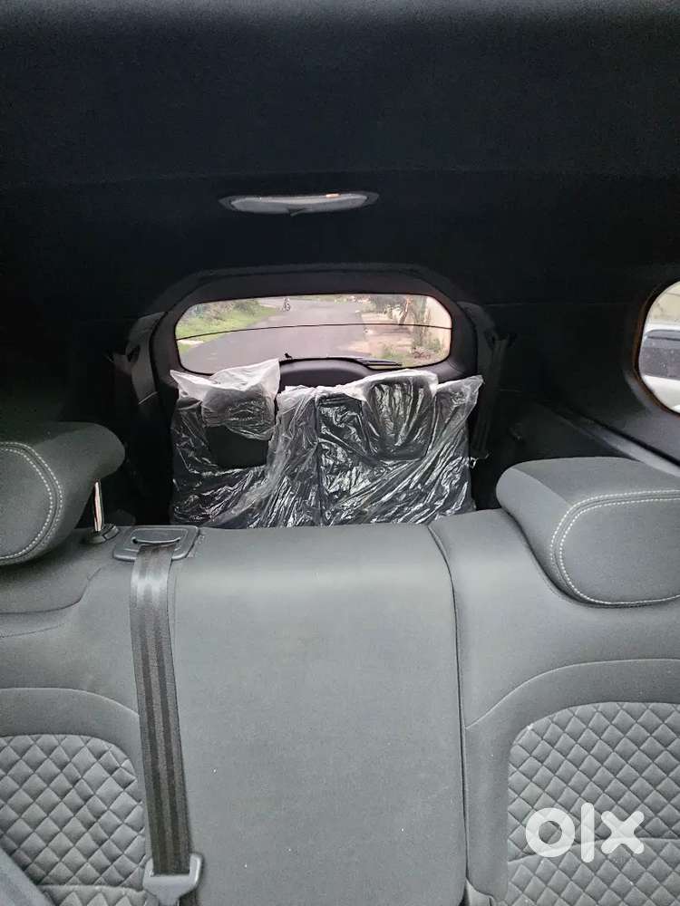 Tata Safari Dark Plus Nov 2025 Edition