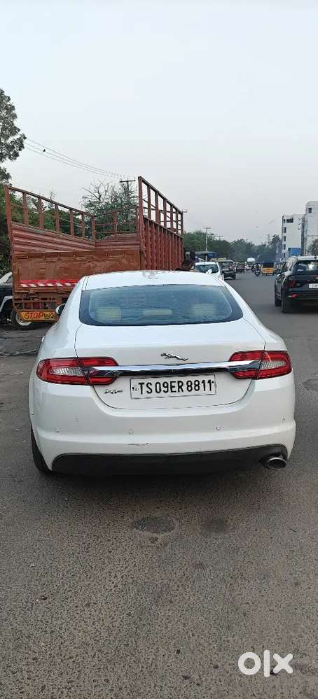 Jaguar Xf 2013 Diesel 55000 Km Driven