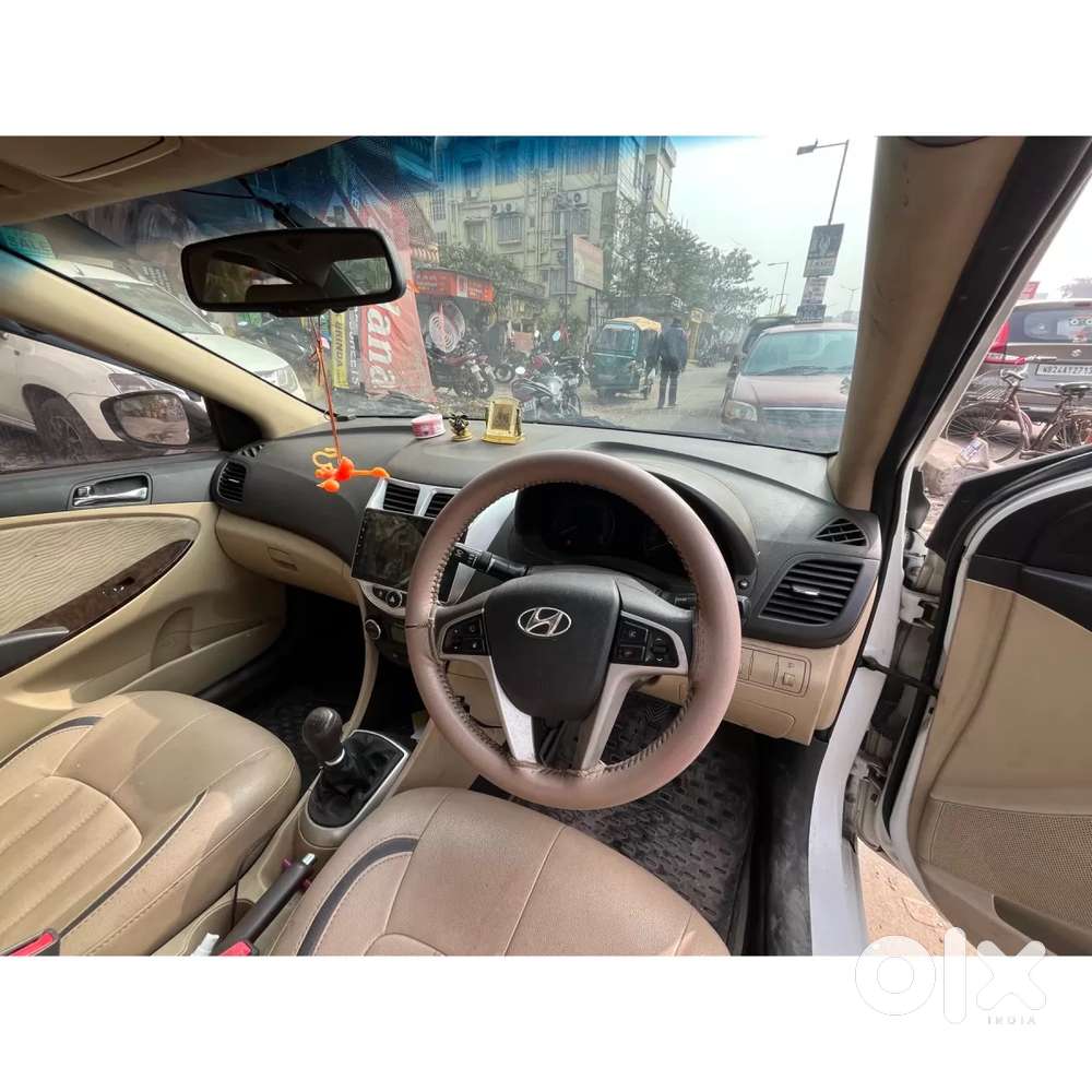 Hyundai Verna Fluidic 1.6 Vtvt Sx, 2014, Petrol