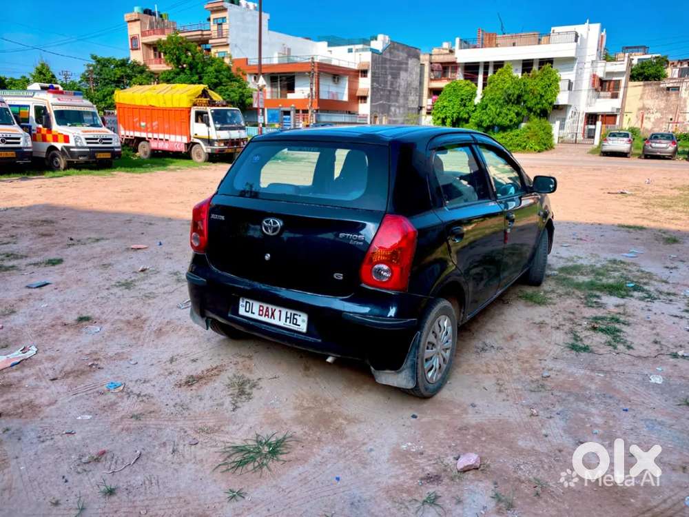 Toyota Etios Liva 2012