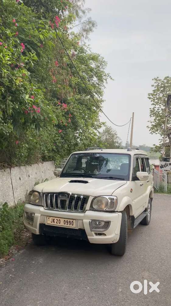 Mahindra Scorpio Vlx 2012
