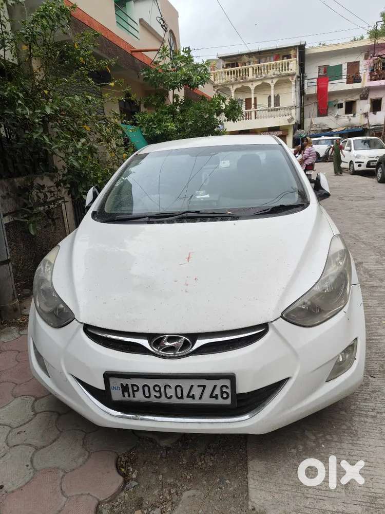 Hyundai Elantra 2014 Petrol 75000 Km Driven