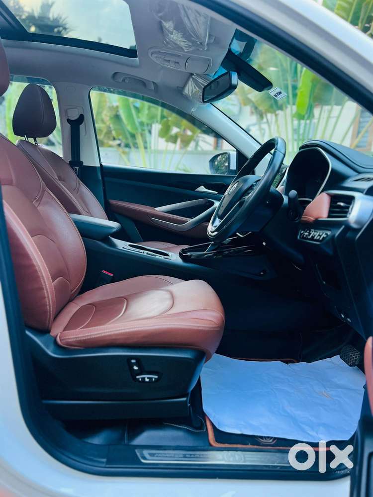 Mg Hector Plus 1.5 Sharp Turbo Cvt 6 Str, 2021, Petrol