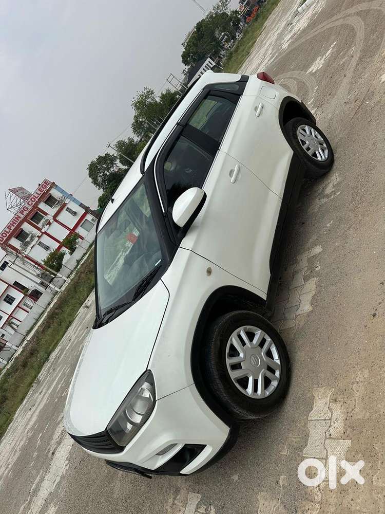 Maruti Suzuki Brezza 2017 Diesel Well Maintained