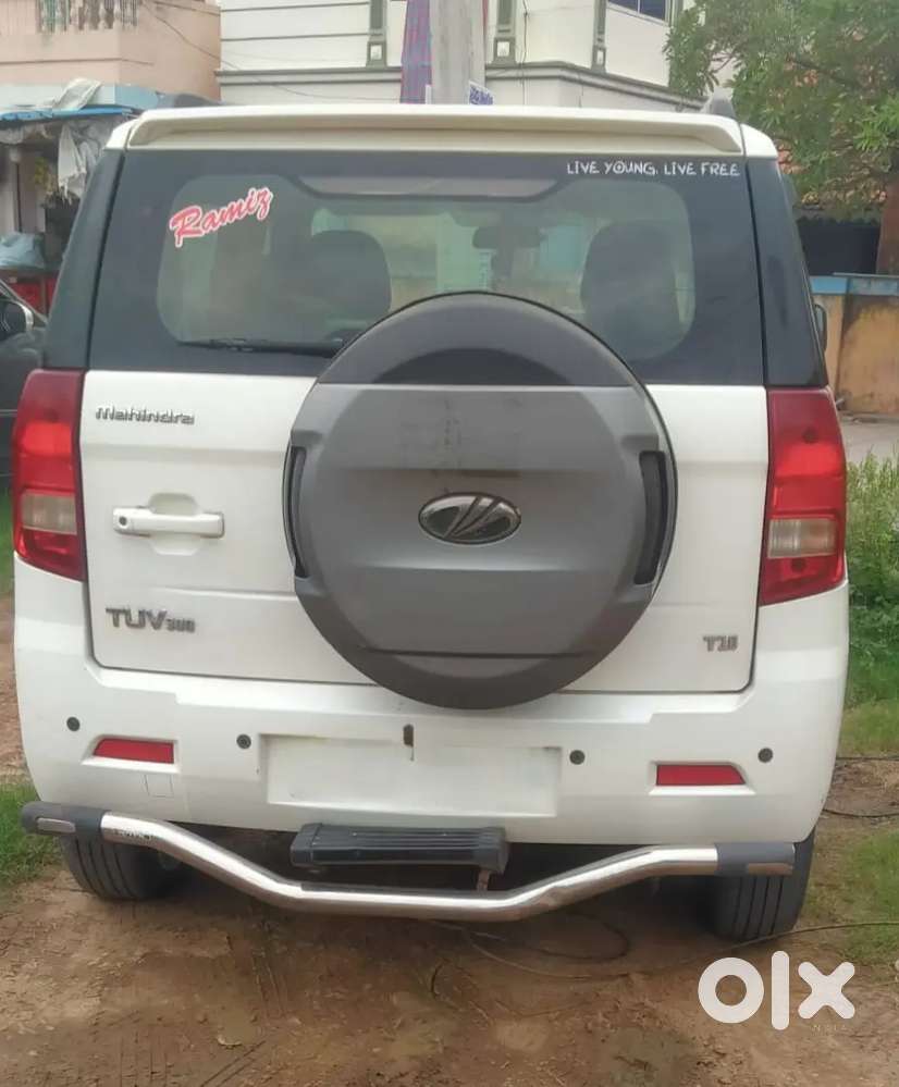 Mahindra Tuv 300 2018