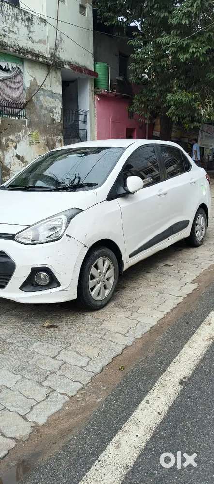 Hyundai Xcent Petrol Sx 25/11/2015