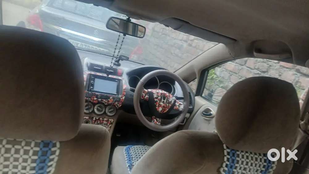 Condition 1no Alloy Wheel 100000 Km Driven