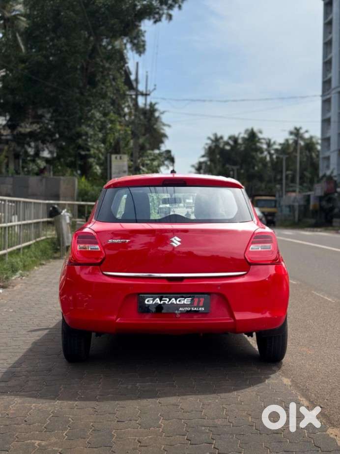 Maruti Suzuki Swift Vxi + Manual, 2023, Petrol